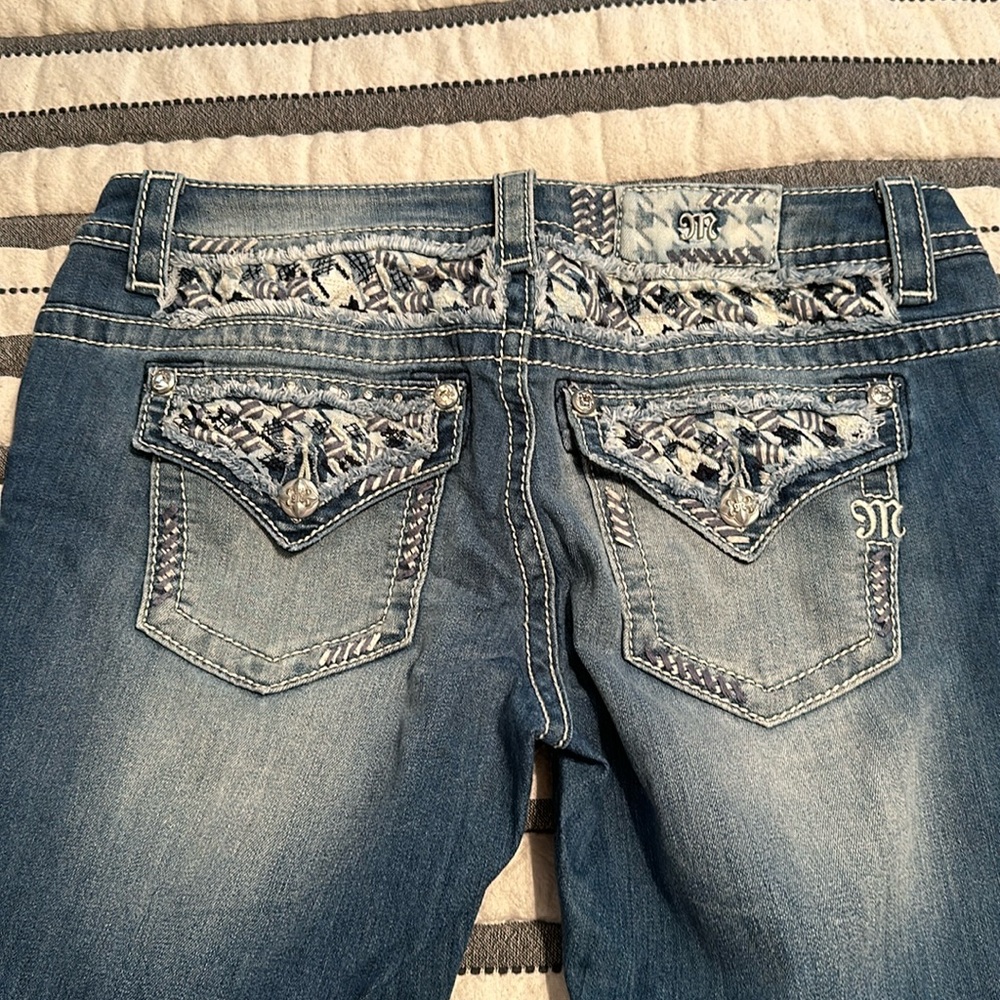 Miss Me Signsture Slim Boot Jean